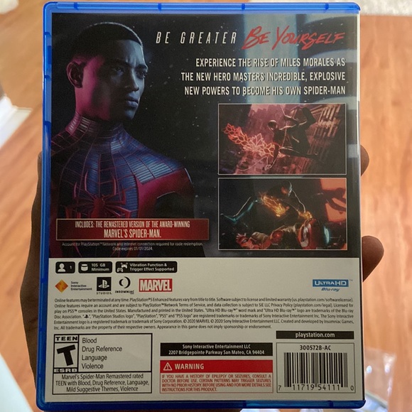 Spiderman miles morales ps5 ultimate edition - Picture 2 of 3